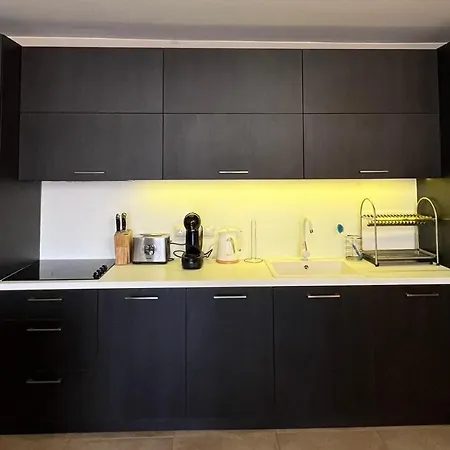 Johannesburg 2bdr Spacious Family W Parking And Playground * Sofie