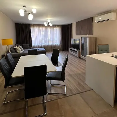 Johannesburg 2bdr Spacious Family W Parking And Playground *