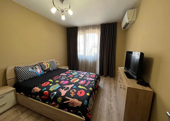Johannesburg 2bdr Spacious Family W Parking And Playground Apartament Sofia
